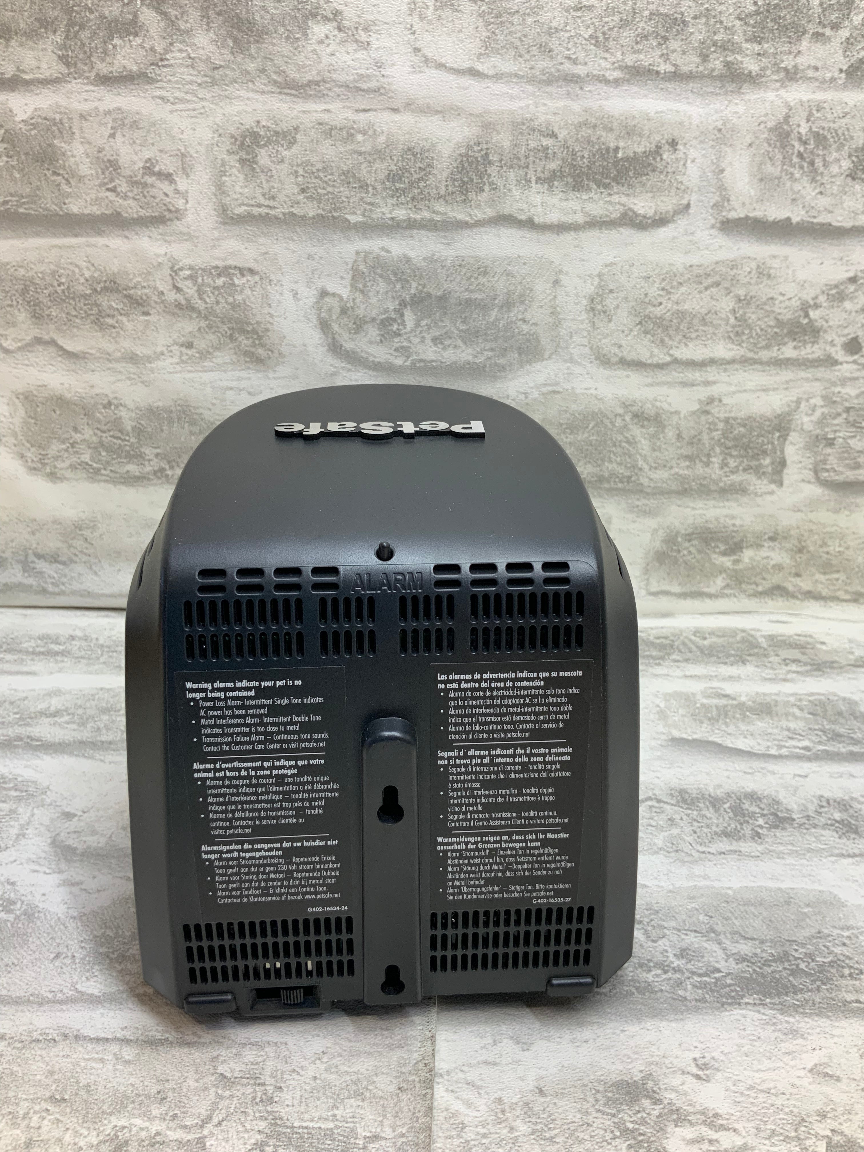 PetSafe Stay & Play Compact Wireless Fence for Dogs & Cats (7539676938478)